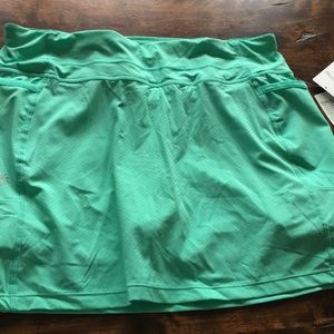 Athleta Dobby be Free Skort.  Sz Small. BNWT!
